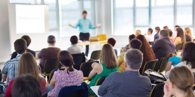 Assembleia Geral Ordinária AGO E Assembleia Geral Extraordinária AGE Entenda As Diferenças E Quando Cada Uma Deve Ser Realizada